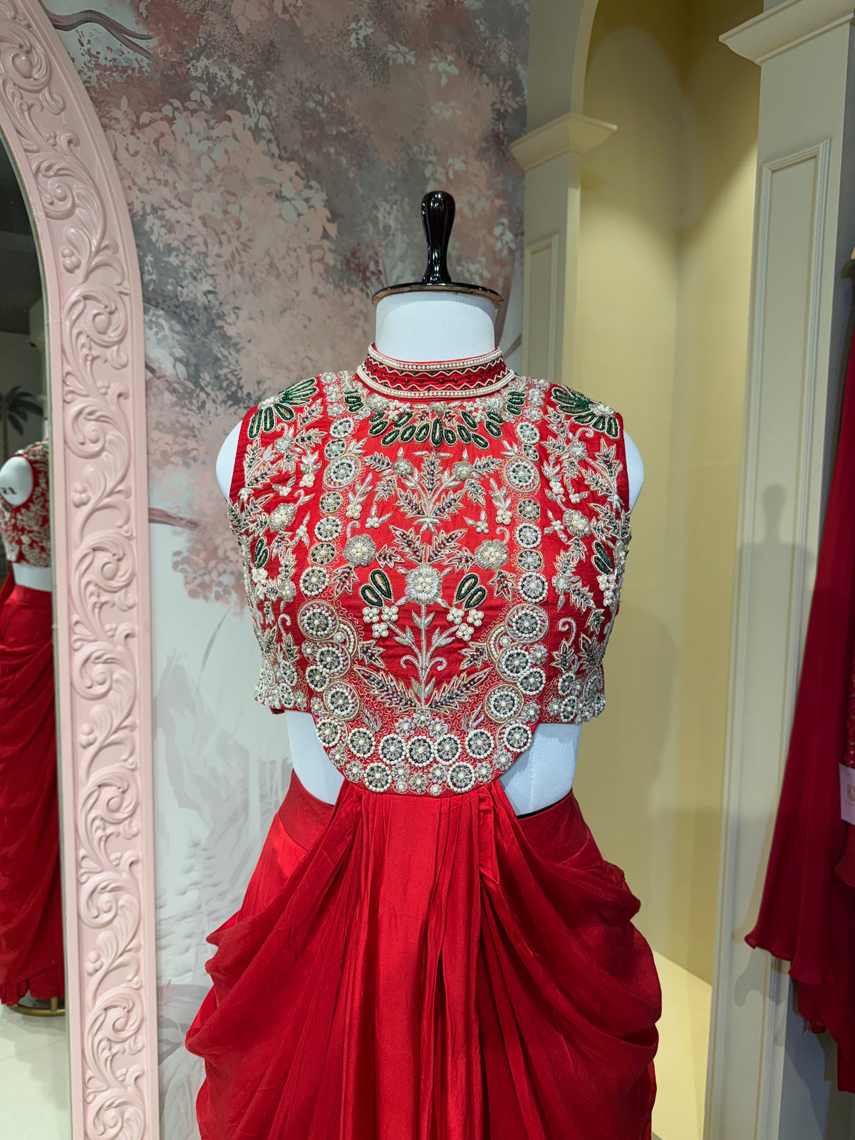 RED DRAPE SET